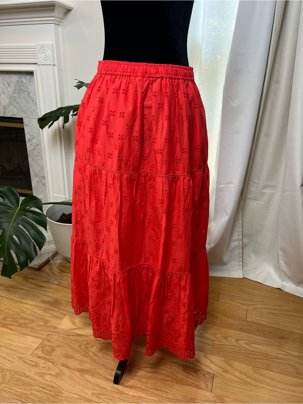 Jennifer & Grace Red Tiered Eyelet Embroidery Boho Maxi Skirt 100 % COTTON